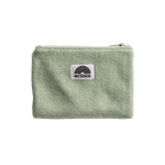 Fleece Zip Bag - Fresh Mint mit sherpa-artigem Fleece, Zipp-Verschluss, und WESORA-Patch, handgefertigt in Deutschland, ideal für Alltagsgegenstände.