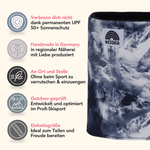 Printed Neckwarmer - Mountain Lover mit Bergdruck und WESORA-Logo, zeigt schneebedeckte Berge. Enthält Icons für Sonnenschutz, Handarbeit, Rutschfestigkeit, Outdoor-Testung und Einheitsgröße.